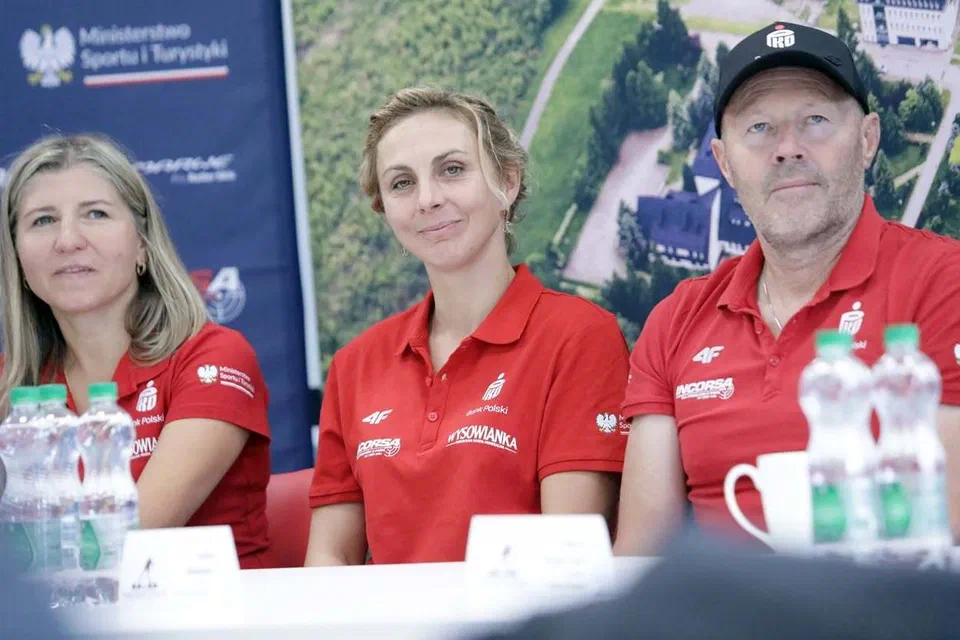 Przedstawiciele Polskiego Związku Biathlonu podczas konferencji